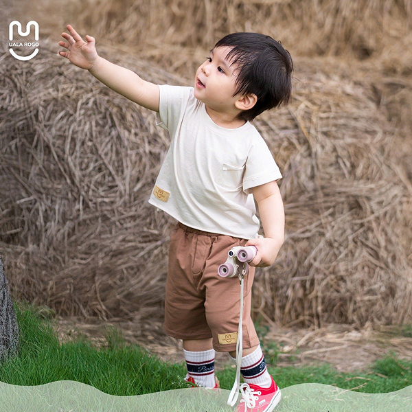 Bộ tay ngắn bé trai Ualarogo UR3858 màu xám nhạt